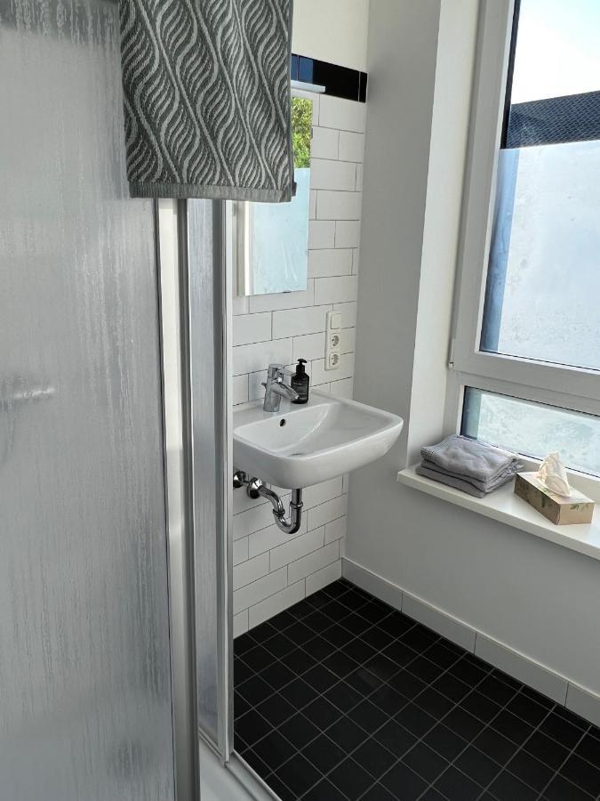 Appartement Ruhige Mit 2 Schlafzimmern Auf 80qm *